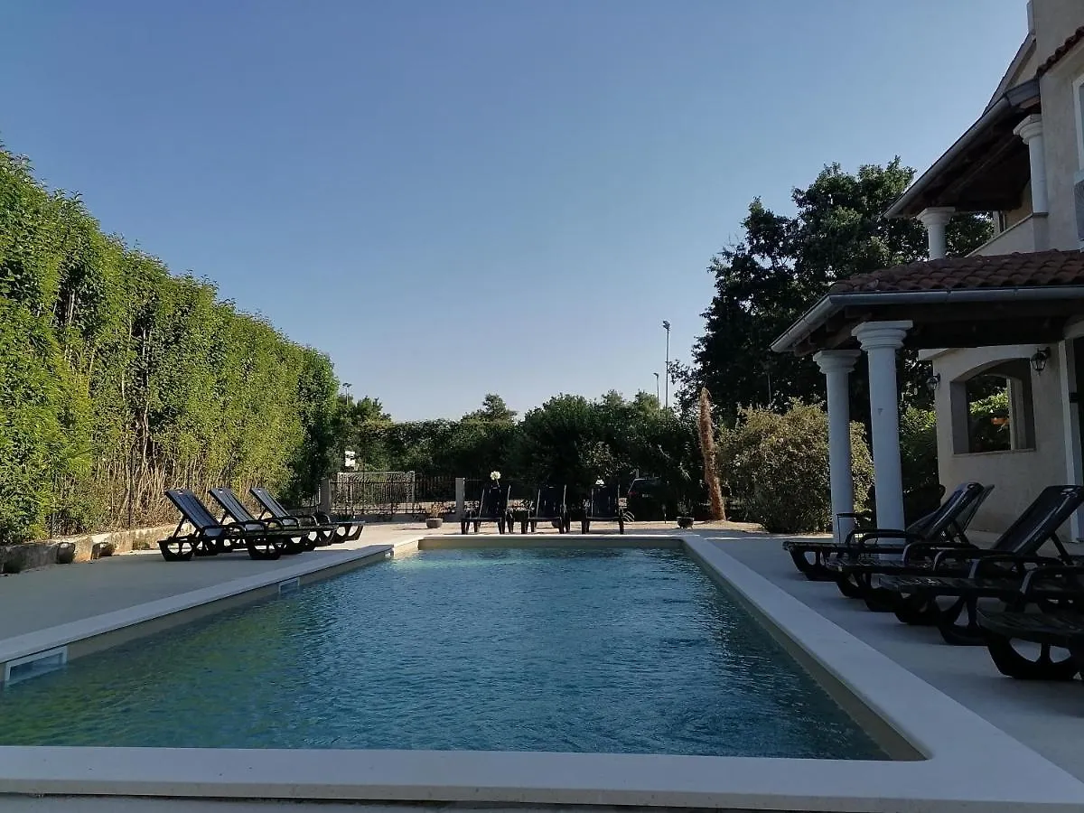 Dairos Villa Porec